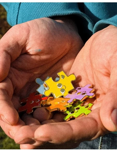 Pin's Puzzle - Grenier Ludique 3 Pin's Puzzle - Grenier Ludique